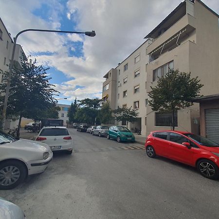 Central Home Away From Home Shkoder Exterior photo