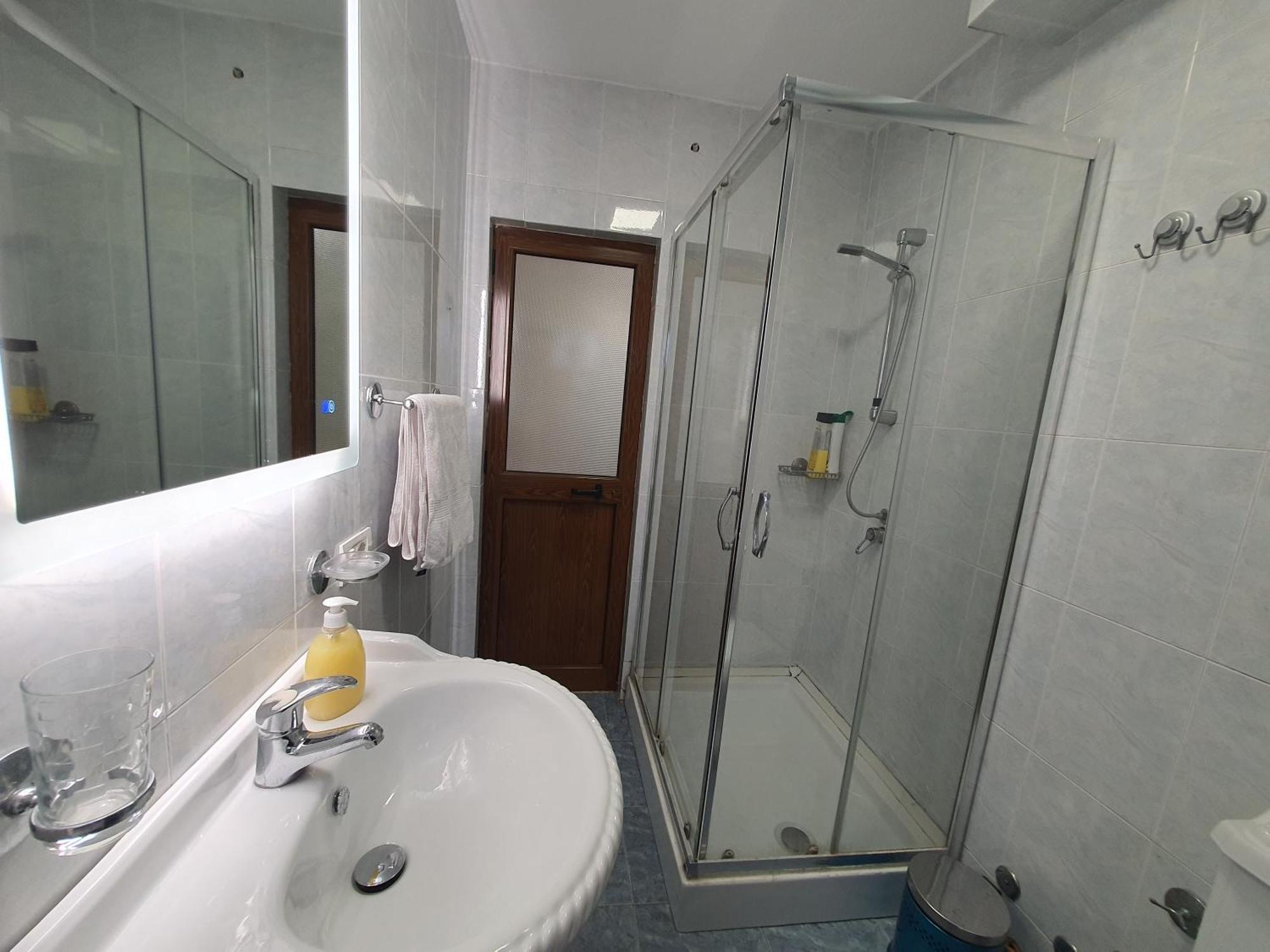 Central Home Away From Home Shkoder Exterior photo