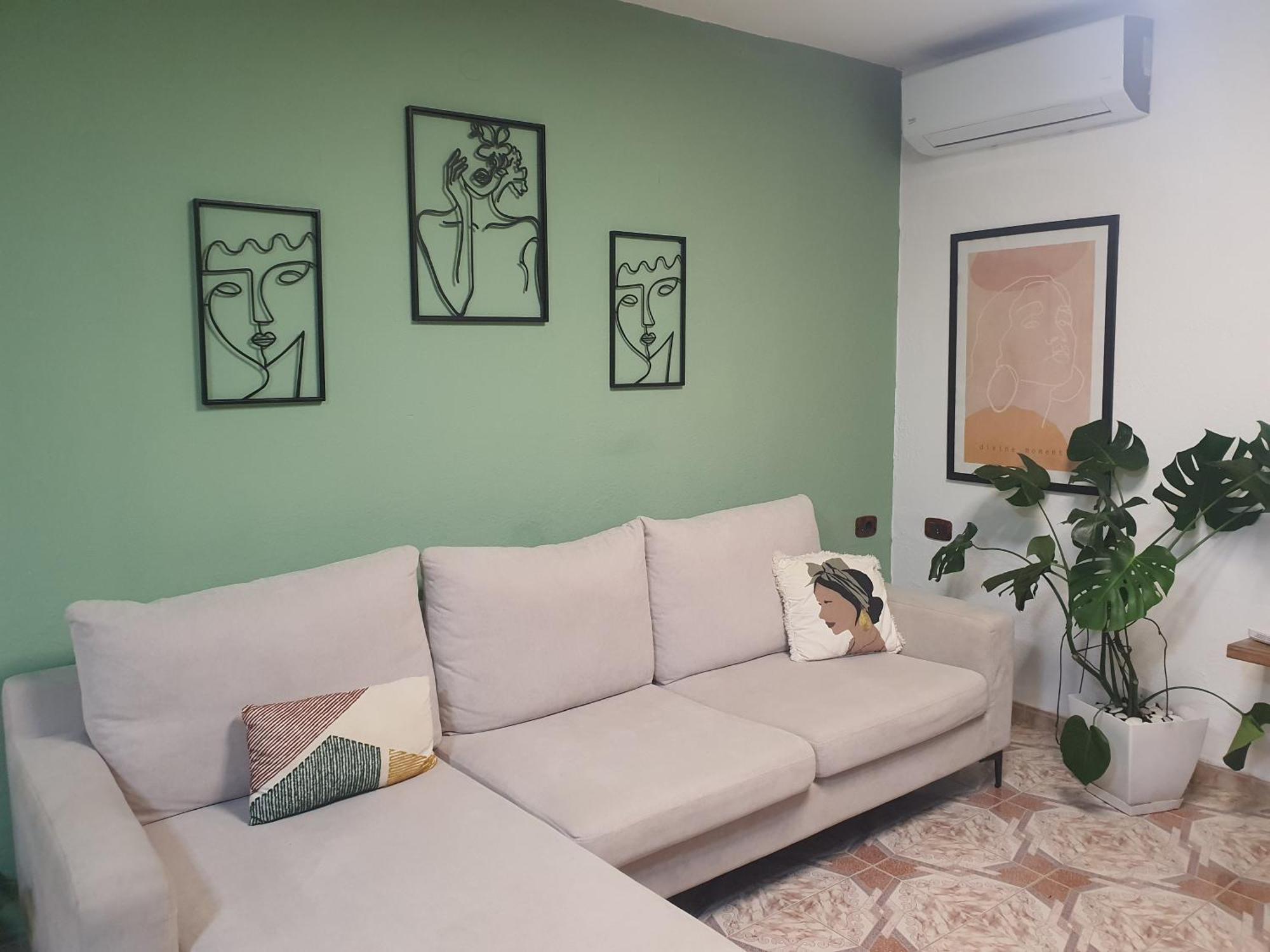 Central Home Away From Home Shkoder Exterior photo
